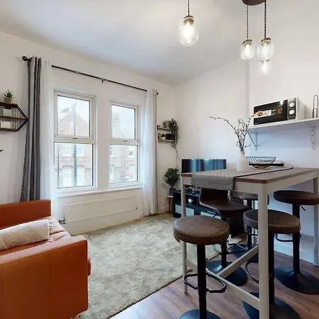 Lovely 2 Bedroom Flat In West Kilburn